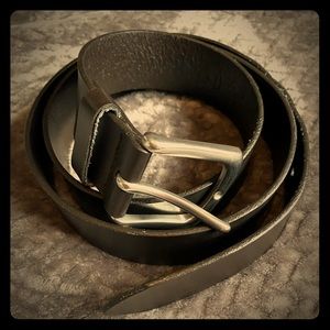 Women’s dark brown leather belt